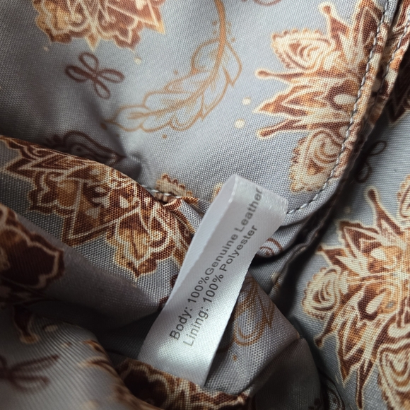 HOBO Black Pebbled Leather Shoulder Bag / HoboCondition: Excellent Pre-owned - Picture 13 of 16